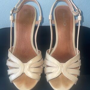 Sz 5 Aldo Beige Peep Toe Slingback Pumps